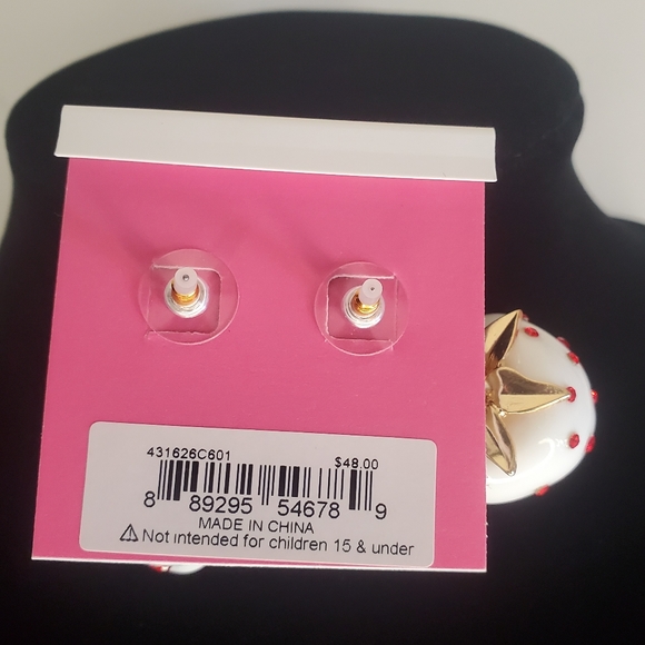 Betsey Johnson White Strawberry Pie 🍓 Earrings - Picture 6 of 6